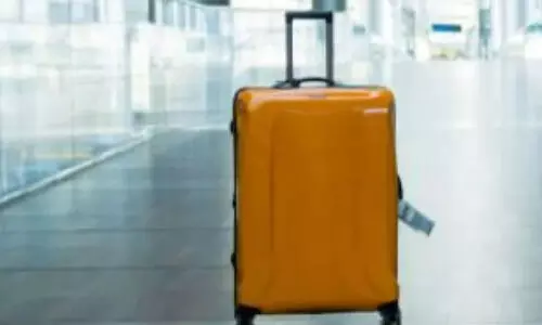 പെൺസുഹൃത്തിനെ ട്രോളി ബാഗിൽ ഒളിപ്പിച്ച് ഹോസ്റ്റലിലേക്ക് കൊണ്ടുവന്നു; എൻജിനീയറിങ് വിദ്യാർഥിയെ വാർഡൻ കൈയോടെ പിടികൂടി