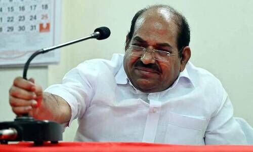 കൊലക്കേസ്​ പ്രതി ഡി.വൈ.എഫ്​.ഐ ഭാരവാഹി; പ്രതികരണം ഡി.വൈ.എഫ്​.ഐയോട്​ ചോദിക്കണമെന്ന്​ കോടിയേരി