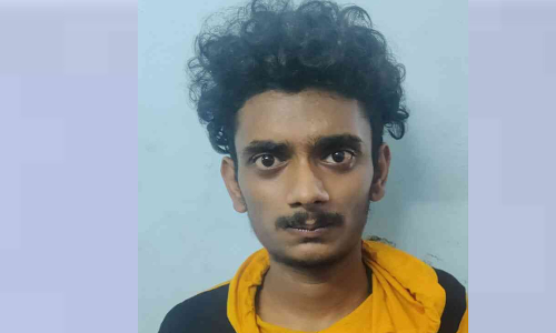 തുറിച്ചുനോട്ടം​ ചോദ്യം ചെയ്​തതിന്​ കുരുമുളക്​ സ്​പ്രേ ചെയ്​തു; ഗുണ്ടാ സംഘം പിടിയിൽ