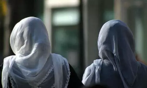 വോട്ടു രാഷ്​്ട്രീയത്തിലേക്കും ഹിജാബ് വിവാദം