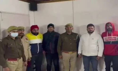 ഉ​വൈ​സി​ക്കെ​തി​രെ വെ​ടി​യു​തി​ർ​ത്ത സം​ഭ​വ​ത്തി​ൽ ര​ണ്ടു പേ​ർ അ​റ​സ്റ്റി​ൽ