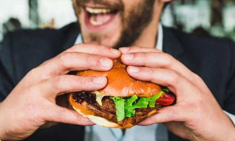 നിങ്ങൾ കഴിക്കുന്ന ഭക്ഷണവും നിങ്ങളുടെ മൂഡും ബന്ധമുണ്ടോ...