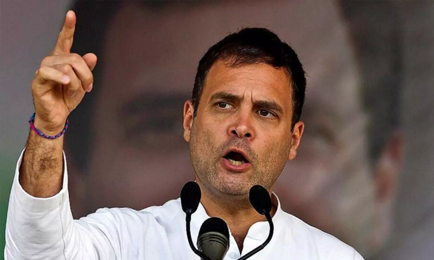 ശിരോവസ്ത്രത്തിന്‍റെ പേരിൽ ഇന്ത്യയുടെ പെൺമക്കളുടെ ഭാവി കവർന്നെടുക്കുന്നു -രാഹുൽ ഗാന്ധി