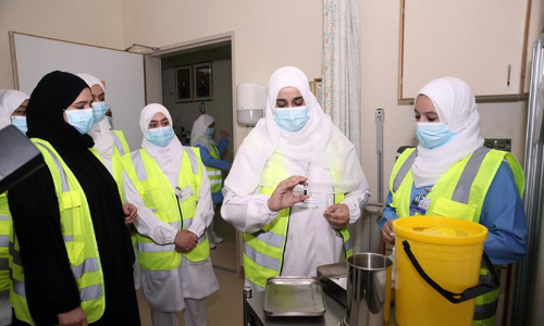 ആ​ശ​ങ്ക​യു​ടെ കോ​വി​ഡ് കു​തി​പ്പ്...