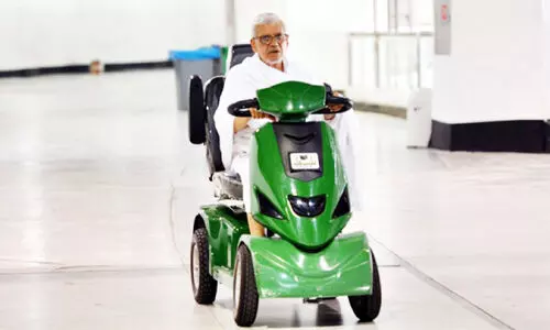 മസ്​ജിദുന്നബവി: ഭിന്നശേഷിക്കാരുടെ വാഹന റിപ്പയറിങ്ങിന്​​ മൊബൈൽ വർക്ക്​ഷോപ്​