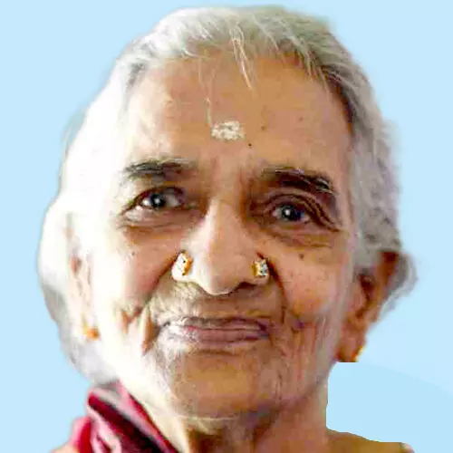 മീ​നാ​ക്ഷി അ​മ്മാ​ൾ