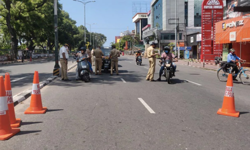 ഇന്ന്​ ലോക്​ഡൗണിന്​ സമാന നിയന്ത്രണം; അ​നാ​വ​ശ്യ യാ​ത്ര അ​നു​വ​ദി​ക്കി​ല്ല