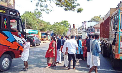 ഈ പൊതിച്ചോറിന് കരുണയുടെ സ്വാദ്