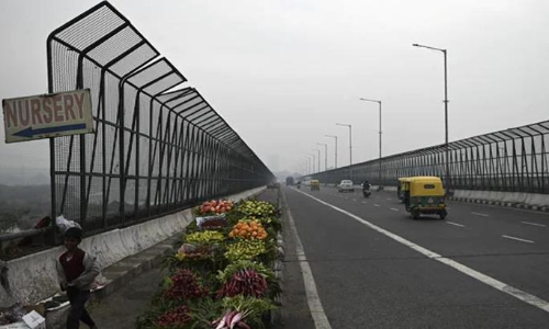 Delhis Air Quality Poor, Minimum Temperature At 8.8 Degrees