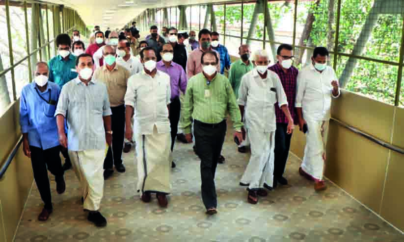 മെഡിക്കല്‍ കോളജില്‍ നവീകരിച്ച അസ്ഥിരോഗ വിഭാഗം ഒ.പിയും ആകാശപാതയും തുറന്നു