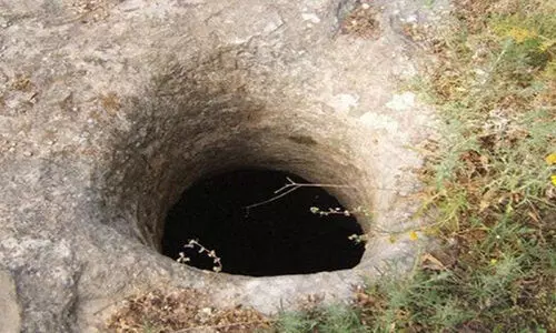 ഉപയോഗശൂന്യമായ കിണറുകളുടെ അപകടത്തെക്കുറിച്ച് മുന്നറിയിപ്പ് ഉപയോഗശൂന്യമായ കിണറുകളുടെ അപകടത്തെക്കുറിച്ച് മുന്നറിയിപ്പ്