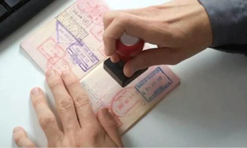 ബുറൈമിയിൽ ഭക്ഷ്യ വിതരണ മേഖലയിലെ വിസ പുതുക്കിത്തുടങ്ങി