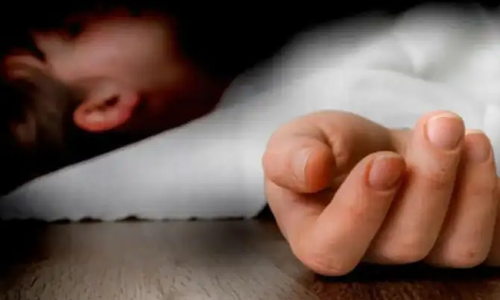 അ​ഴു​കി​യ നി​ല​യി​ല്‍ സ്ത്രീ​യു​ടെ മൃ​ത​ദേ​ഹം ക​ണ്ടെ​ത്തി