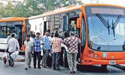 ഷാർജയിൽ പൊതുഗതാഗതം സാധാരണ നിലയിലേക്ക് ഷാർജയിൽ പൊതുഗതാഗതം സാധാരണ നിലയിലേക്ക്