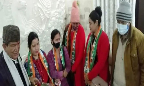 Maya Koshyari joins congress