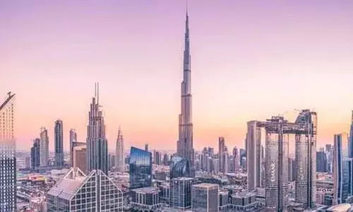 യു.എ.ഇയിൽ കോവിഡ് നിയന്ത്രണങ്ങൾ കുറക്കുന്നു യു.എ.ഇയിൽ കോവിഡ് നിയന്ത്രണങ്ങൾ കുറക്കുന്നു