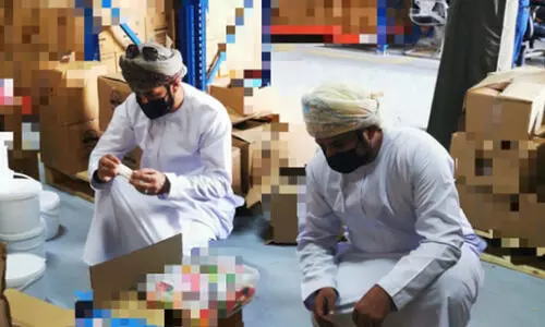 270 കിലോ ഭക്ഷ്യവസ്തുക്കൾ നശിപ്പിച്ചു 270 കിലോ ഭക്ഷ്യവസ്തുക്കൾ നശിപ്പിച്ചു