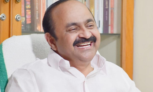 ബംഗാളികളും കശ്മീരികളും കേരളീയരും അഭിമാനമുള്ള ഇന്ത്യക്കാരാണ്; യോഗിക്കെതിരെ പ്രതിപക്ഷനേതാവ്