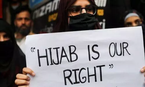 വിദ്യാഭ്യാസ സ്ഥാപനങ്ങളിൽ ശിരോവസ്ത്രം:കേസ് തീർപ്പാകുംവരെ അനുമതി​യില്ല –കർണാടക ഹൈകോടതി