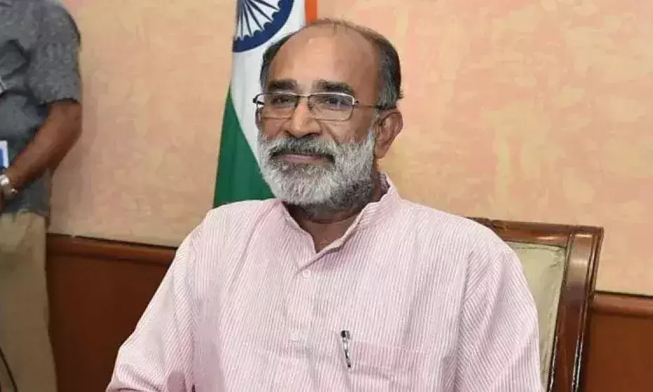 രാജ്യത്ത് ഇത്രയും തൊഴിലവസരങ്ങൾ സൃഷ്ടിക്കുന്നതിന് അംബാനിയെയും അദാനിയെയും ആരാധിക്കണമെന്ന് അൾഫോൺസ് കണ്ണന്താനം