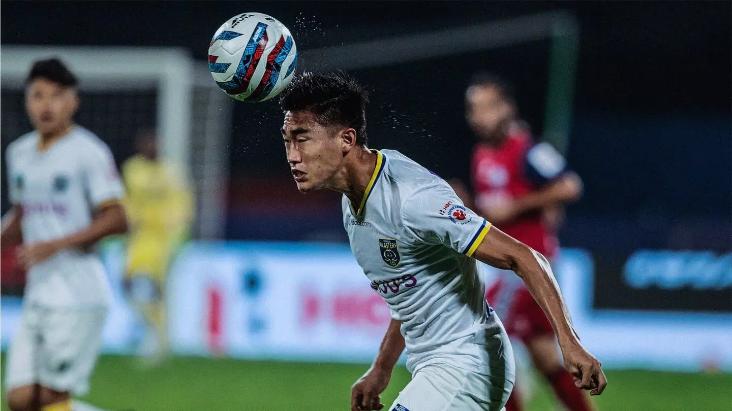 ഐ.എസ്.എൽ: ബ്ലാസ്റ്റേഴ്സ് താരം ഹോർമിപാമിന് ഈ സീസണിൽ ഇനി കളിക്കാനായേക്കില്ല ഐ.എസ്.എൽ: ബ്ലാസ്റ്റേഴ്സ് താരം ഹോർമിപാമിന് ഈ സീസണിൽ ഇനി കളിക്കാനായേക്കില്ല