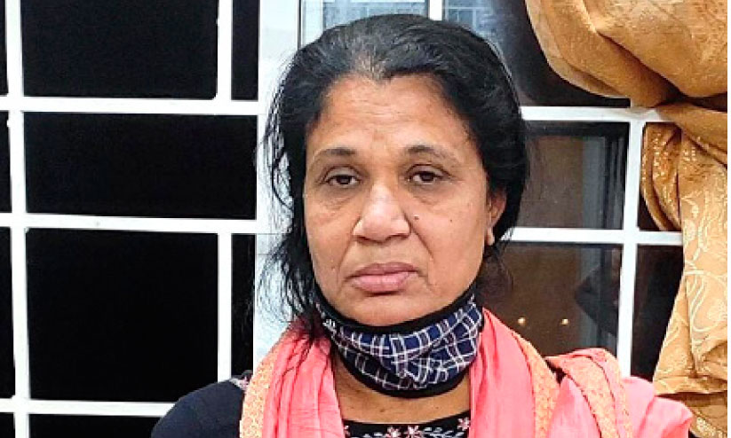 കഞ്ചാവ് കേസിൽ ജാമ്യത്തിലിറങ്ങിയ സ്ത്രീ മൂന്നുകിലോ കഞ്ചാവുമായി അറസ്റ്റിൽ കഞ്ചാവ് കേസിൽ ജാമ്യത്തിലിറങ്ങിയ സ്ത്രീ മൂന്നുകിലോ കഞ്ചാവുമായി അറസ്റ്റിൽ