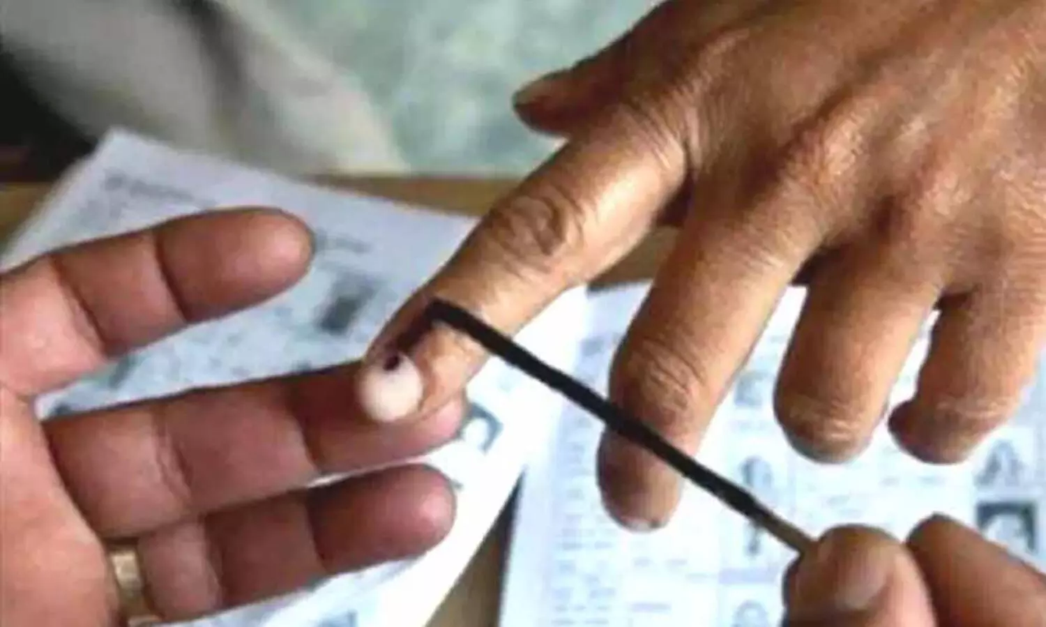 യു.പി തെരഞ്ഞെടുപ്പ് രണ്ടാം ഘട്ടം: സ്ഥാനാര്‍ഥികളില്‍ 12 നിരക്ഷരര്‍; 114 പേരുടെ യോഗ്യത എട്ടാം ക്ലാസ്