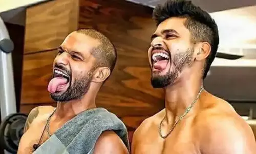 ശിഖർ ധവാനെ റാഞ്ചി പഞ്ചാബ്; ശ്രേയസ് അയ്യറിനായി കോടികളെറിഞ്ഞ് കെ.കെ.ആർ