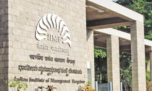 മുസ്‍ലിം വിദ്യാർഥിനികൾക്കുനേരെയുള്ള അതിക്രമം; ദേശീയ വനിത കമീഷൻ ഇടപെടണമെന്ന് ഐ.​ഐ.​എം ബം​ഗ​ളൂ​രു പ്രഫസർമാർ