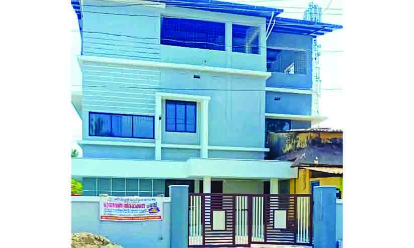 തൃ​ക്ക​രി​പ്പൂ​ർ സ​ബ് ര​ജി​സ്ട്രാ​ർ ഓ​ഫി​സ് കെ​ട്ടി​ടം ഒ​രു​ങ്ങി; ഉ​ദ്ഘാ​ട​ന​ത്തി​ന് കാ​ത്തി​രി​പ്പ്