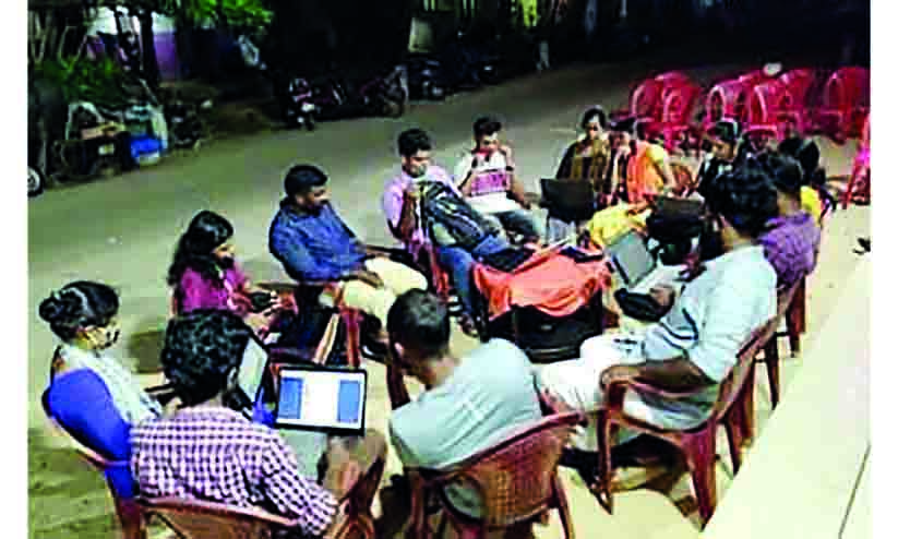 ഇ​ന്ന് റേ​ഡി​യോ ദി​നം; കാ​ലാ​വ​സ്ഥ​വി​വ​ര​ങ്ങ​ൾ പ​ക​ർ​ന്ന്​ റേ​ഡി​യോ ക​ട​ല്‍