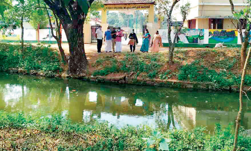 Bus stand in Kottayayil Permission to build