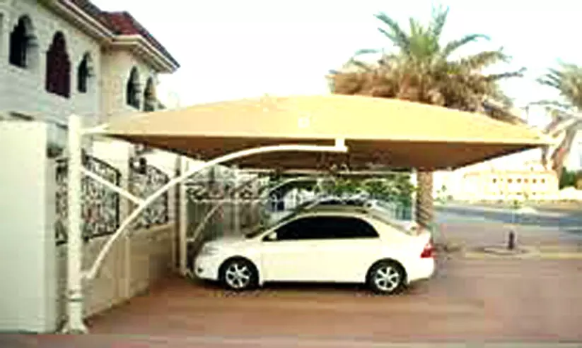 മതിൽക്കെട്ടിന് പുറത്തെ കാർ ഷെഡ് നിയമവിരുദ്ധം മതിൽക്കെട്ടിന് പുറത്തെ കാർ ഷെഡ് നിയമവിരുദ്ധം