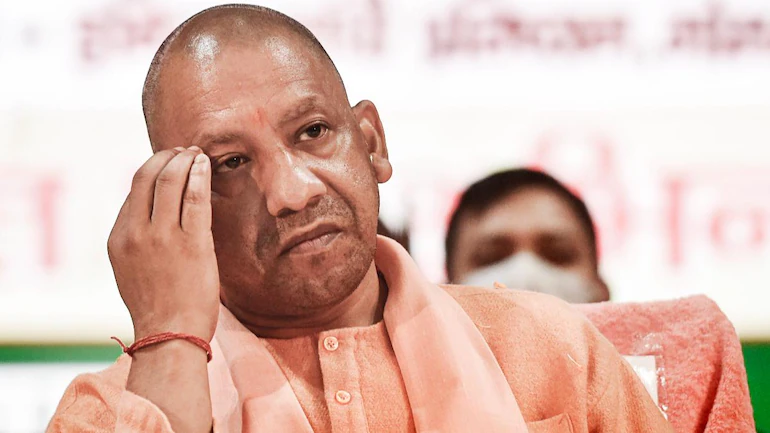 എന്തിനാണ് യോഗി മഠത്തിൽ ഒളിച്ചത്? എന്തിനാണ് യോഗി മഠത്തിൽ ഒളിച്ചത്?