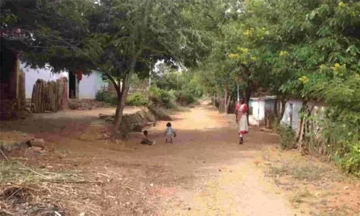 വയനാട്ടില് ആദിവാസി കുടുംബങ്ങള്ക്ക് ഭൂമി ലഭ്യമാക്കാന് സമഗ്ര പദ്ധതി വയനാട്ടില് ആദിവാസി കുടുംബങ്ങള്ക്ക് ഭൂമി ലഭ്യമാക്കാന് സമഗ്ര പദ്ധതി