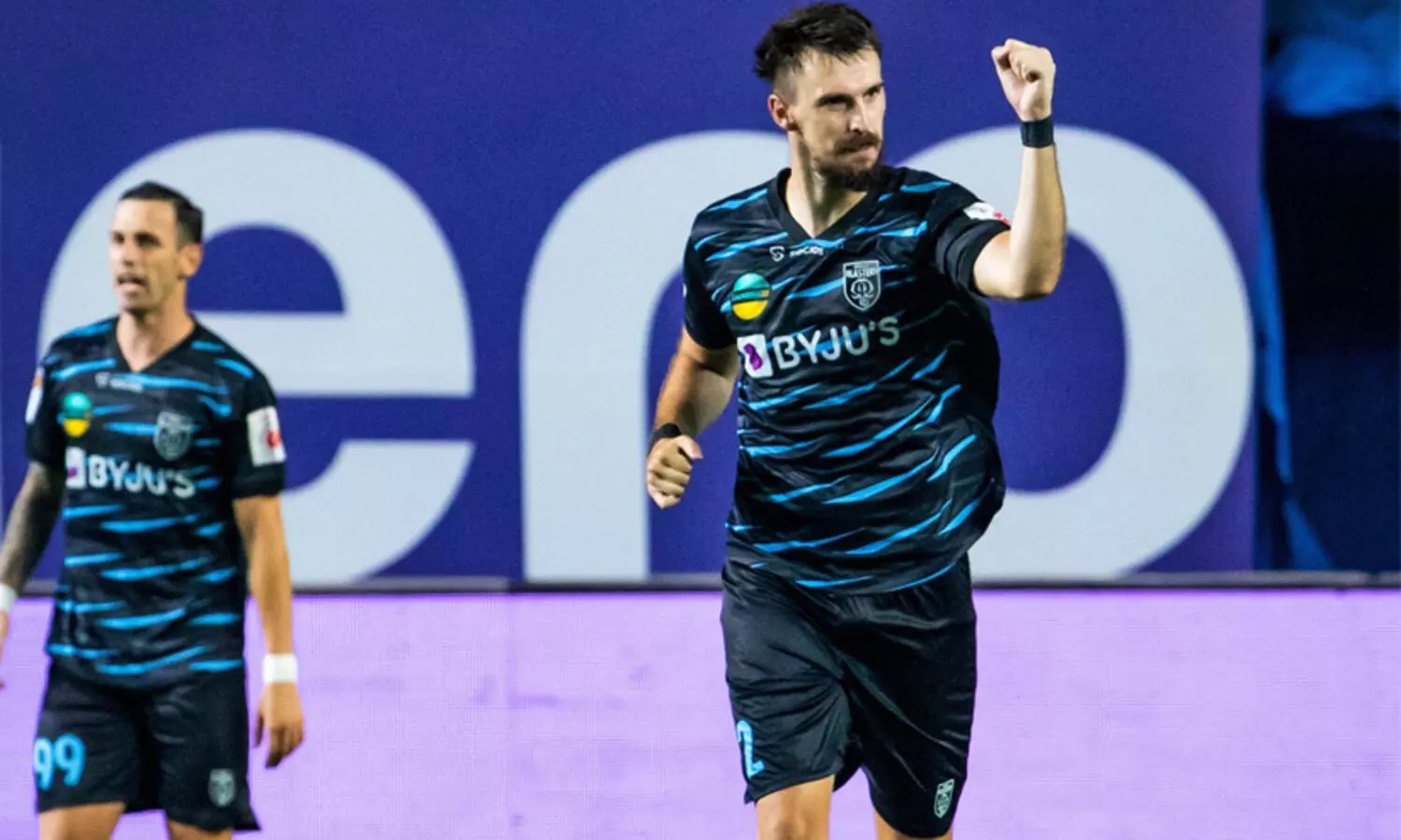 ഐ.എസ്.എല്ലിൽ ബ്ലാസ്റ്റേഴ്സിന് റെ​ക്കോഡ് ജയം; മൂന്നാം സ്ഥാനത്ത്