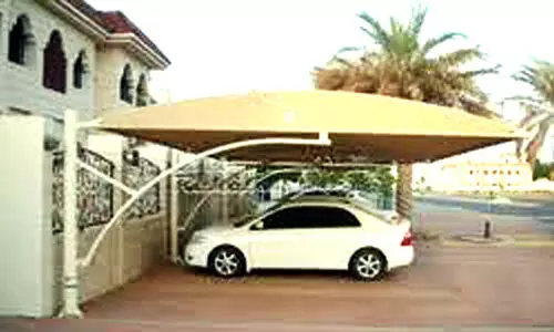 മതിൽക്കെട്ടിന്​ പുറത്തെ കാർ ഷെഡ്​ നിയമവിരുദ്ധം