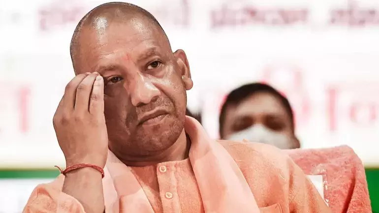 എന്തിനാണ് യോഗി മഠത്തിൽ ഒളിച്ചത്?