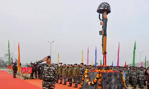 പുൽവാമ രക്തസാക്ഷികളെ അനുസ്മരിച്ച് രാജ്യം