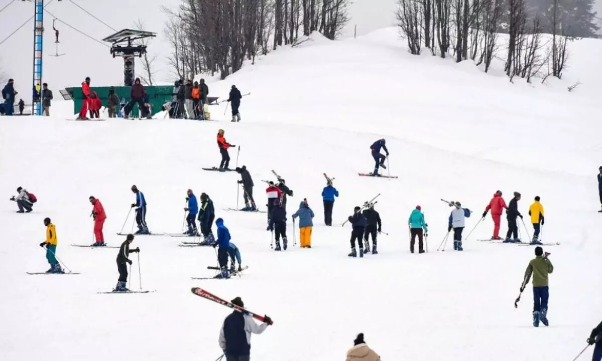 snow festival kashmir