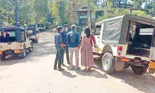 കള്ളാടിയിൽ സ്റ്റാൻഡ് വേണം, തൊള്ളായിരംകണ്ടി ജീപ്പുകൾക്ക്