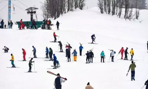 snow festival kashmir