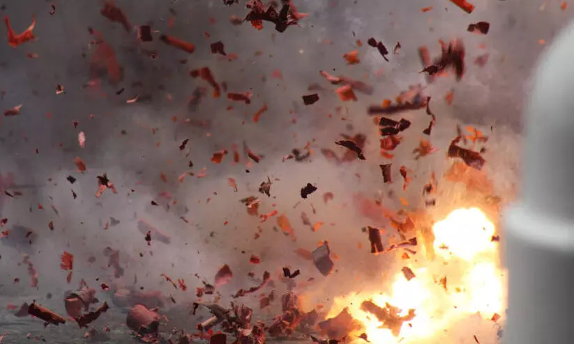 bomb explosion 16622