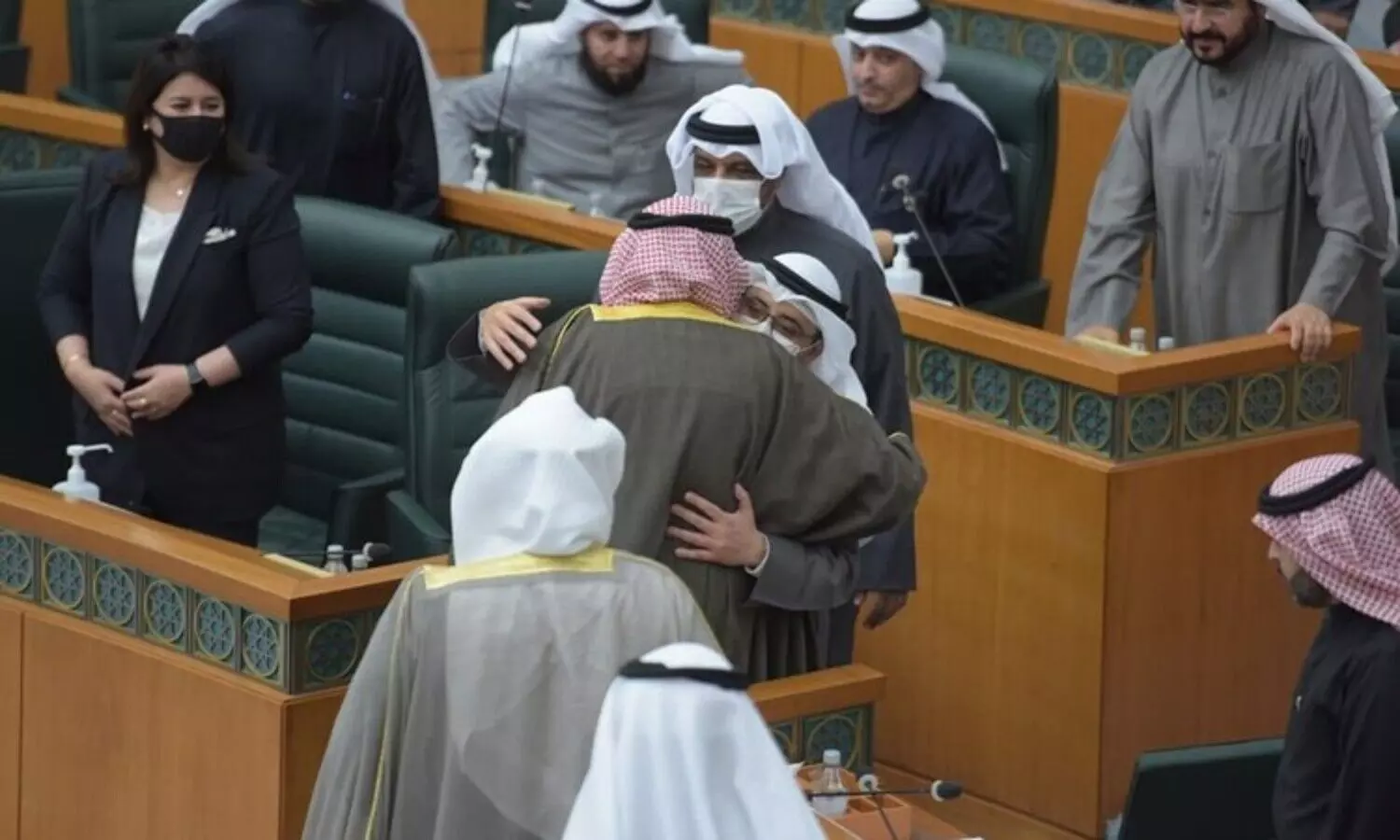 വിദേശകാര്യ മന്ത്രി അവിശ്വാസം അതിജയിച്ചു