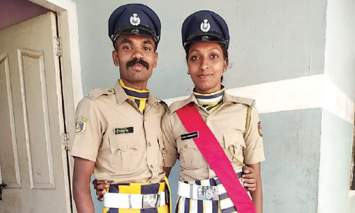 കാക്കിയണിഞ്ഞ്​ ദമ്പതികൾ; ഇനി നിയമപാലന വഴികളിൽ