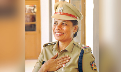 ഈ നക്ഷത്രങ്ങൾ വിണ്ണിലെ അച്ഛനുള്ളതാണ് ഈ നക്ഷത്രങ്ങൾ വിണ്ണിലെ അച്ഛനുള്ളതാണ്