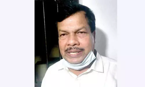 സ​ഹ​ക​ര​ണ ബാ​ങ്കി​ൽ ജോലി വാഗ്ദാനം ചെയ്ത് പണം തട്ടിയ ആൾ പിടിയിൽ