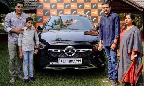 Benz worth Rs 50 lakh as gift to worker; This is the story of a rare intimacy Benz worth Rs 50 lakh as gift to worker; This is the story of a rare intimacy