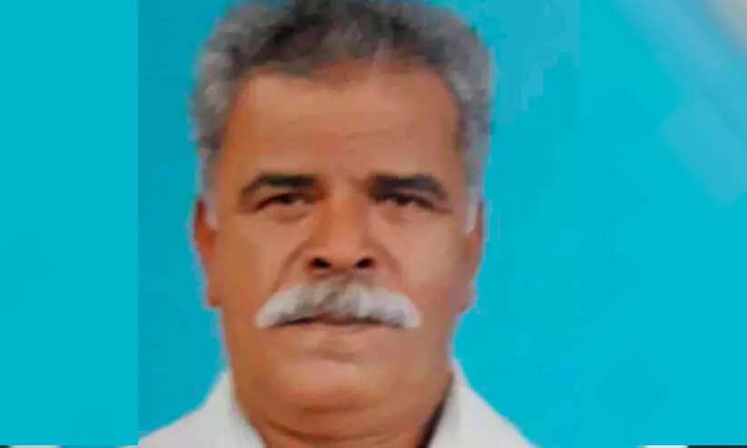 എം.സി റോഡിൽ കരിക്കത്ത് ആംബുലൻസ് സ്കൂട്ടറിലിടിച്ച് വ്യാപാരി മരിച്ചു എം.സി റോഡിൽ കരിക്കത്ത് ആംബുലൻസ് സ്കൂട്ടറിലിടിച്ച് വ്യാപാരി മരിച്ചു