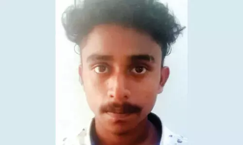 വ​ർ​ക്ക്​ ഷോ​പ്പി​ന്​ മു​ന്നി​ൽ നി​ർ​ത്തി​യി​ട്ട ബൈക്ക്​ മോഷ്ടിച്ച യുവാവ് അറസ്റ്റിൽ